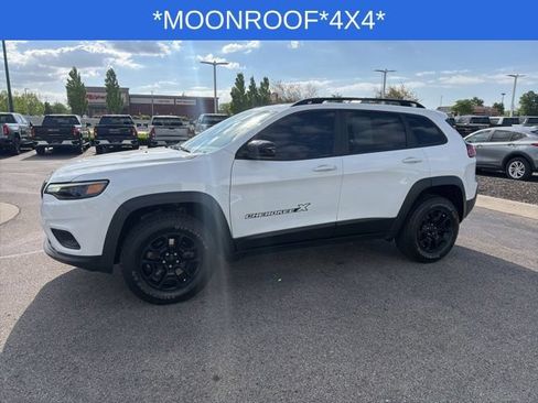 Used 2022 Jeep Cherokee Latitude w/ Sun & Sound Group AWD/4WD image 6