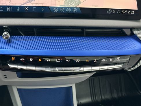 Used 2025 Cadillac Optiq Sport 1 w/ LPO, ONYX Package image 20