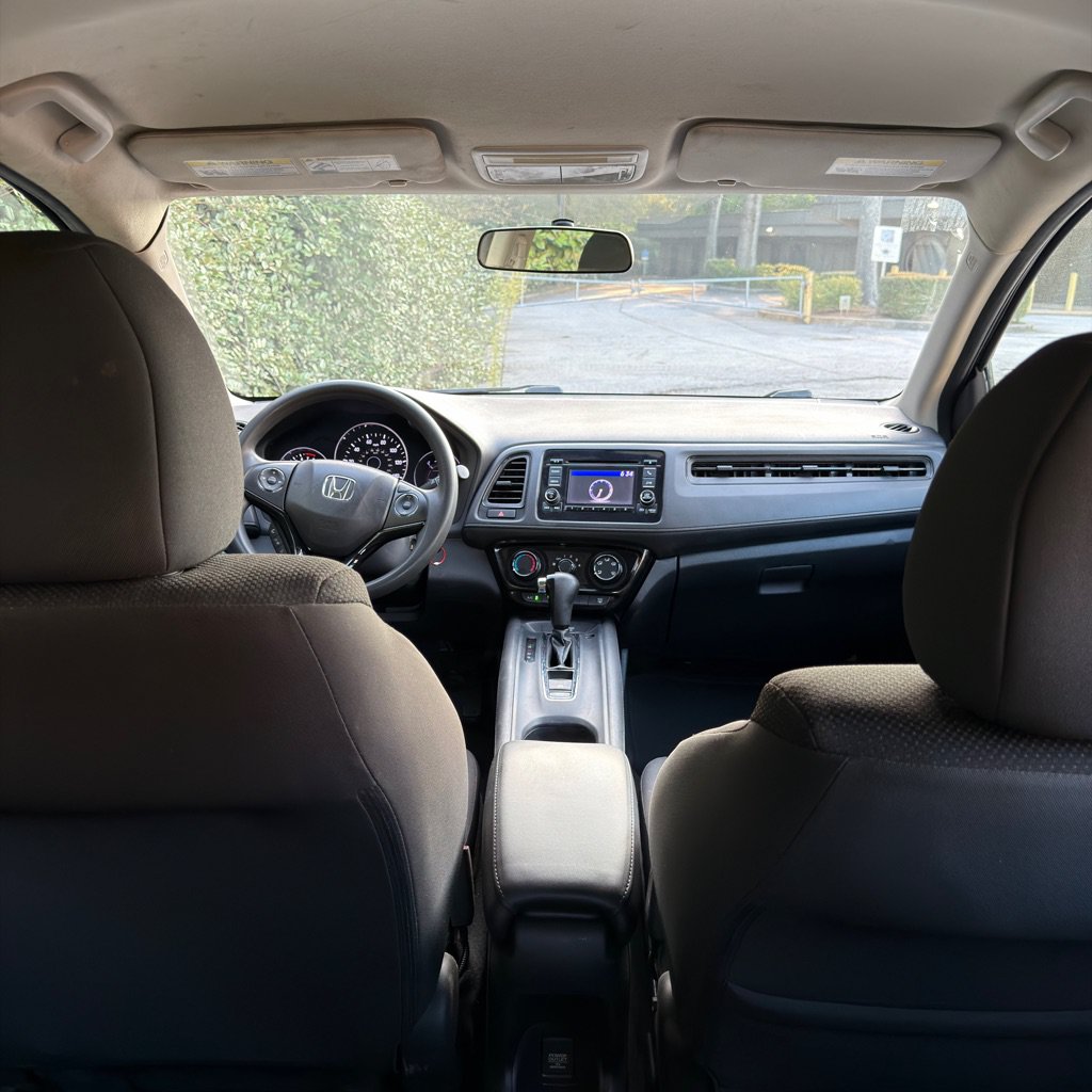 Used 2019 Honda HR-V LX image 24