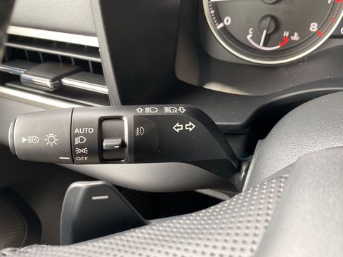 New 2026 Mitsubishi Outlander LE AWD/4WD image 32