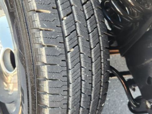 Used 2016 Ford E-350 and Econoline 350 Super Duty image 28