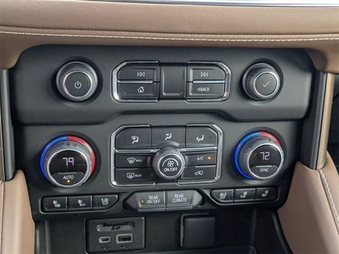 Certified 2021 Chevrolet Suburban High Country image 23