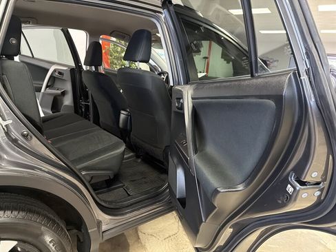 Used 2017 Toyota RAV4 LE w/ All Weather Liner Package FWD image 33