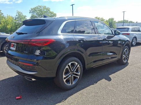 New 2025 Audi Q5 Premium image 12