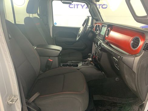 Used 2022 Jeep Wrangler Unlimited Rubicon w/ Xtreme Recon 35" Tire Package image 40