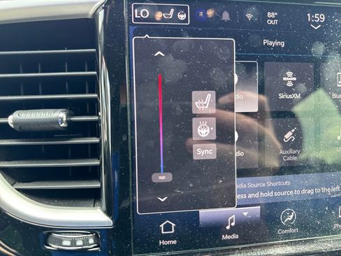 Used 2025 Chrysler Pacifica Select FWD image 21