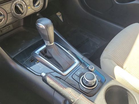 Used 2015 MAZDA MAZDA3 i Touring image 20