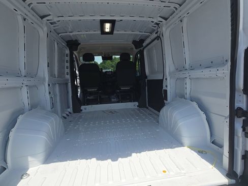 New 2026 RAM ProMaster 1500 w/ Convenience Group FWD image 13