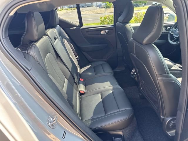 Certified 2025 Volvo XC40 B5 Core w/ Protection Package Premier AWD/4WD image 13
