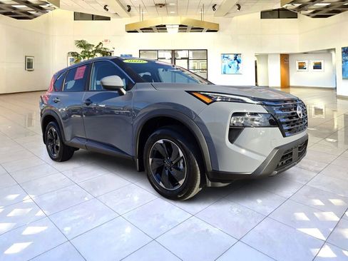 Certified 2026 Nissan Rogue SV image 3