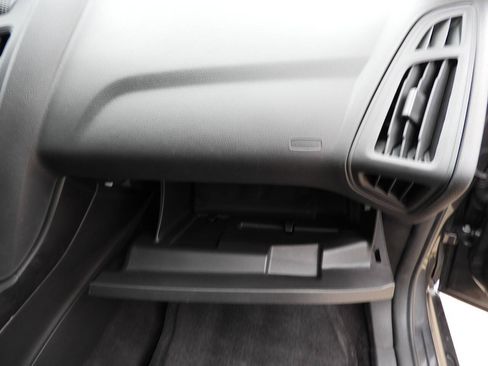 Used 2017 Ford Focus SE FWD image 32