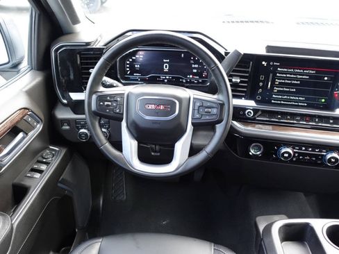 Used 2024 GMC Sierra 1500 Elevation AWD/4WD image 38