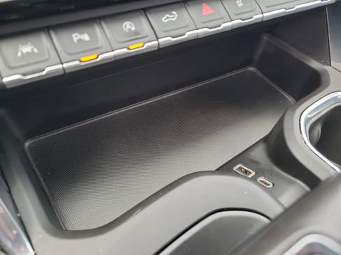 Used 2022 GMC Sierra 1500 Denali image 32