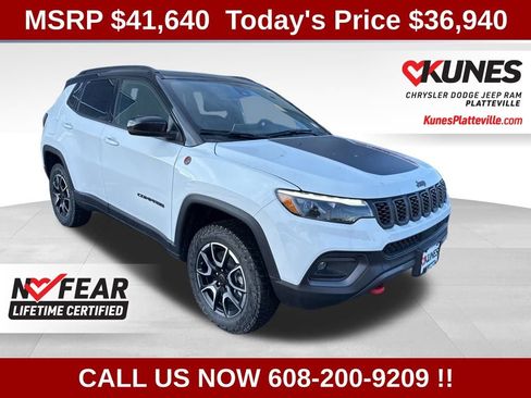 New 2025 Jeep Compass Trailhawk w/ Trailhawk Elite Group image 1