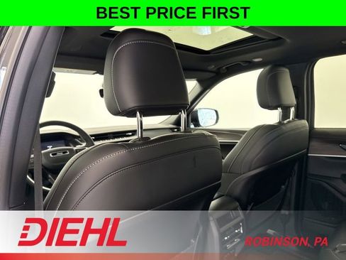 New 2026 Jeep Grand Cherokee Altitude AWD/4WD image 18