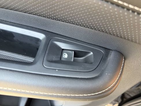 Used 2024 Volkswagen Atlas SE FWD image 14