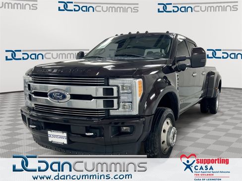 Used 2018 Ford F450 Limited image 1