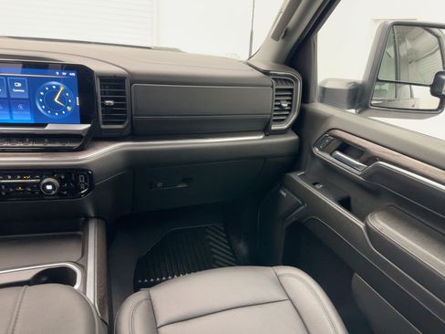 Used 2024 Chevrolet Silverado 3500 LTZ w/ LTZ Plus Package image 27