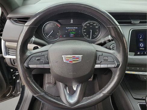 Used 2021 Cadillac XT4 Sport w/ Cold Weather Package FWD image 16