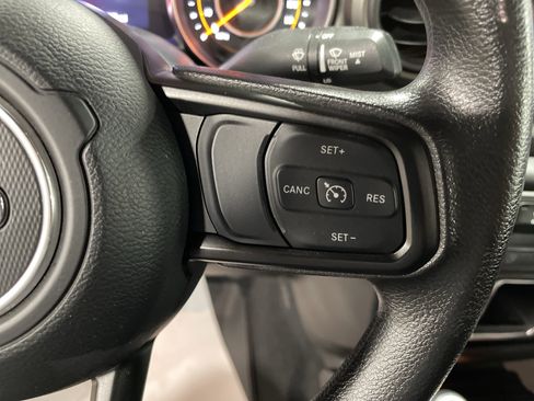 Used 2022 Jeep Wrangler Unlimited Sport image 18