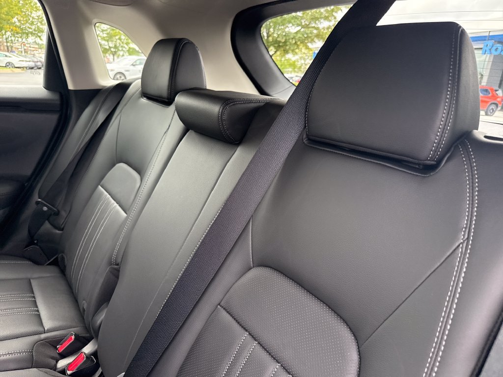 Used 2026 Honda HR-V EX-L image 19
