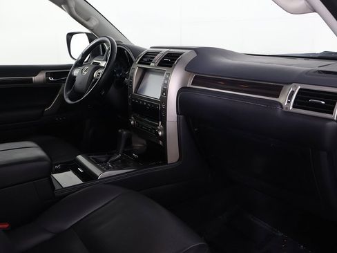 Used 2018 Lexus GX 460 image 28