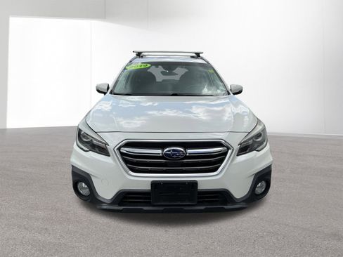 Used 2019 Subaru Outback 2.5i Touring w/ Popular Package #3A AWD/4WD image 8