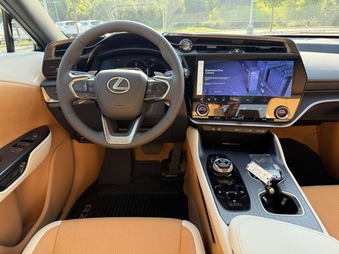 Used 2026 Lexus RZ 450e AWD w/ Technology Package image 8