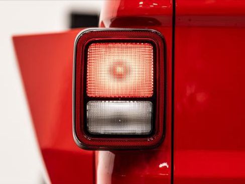 Used 2026 Jeep Gladiator Sport image 11