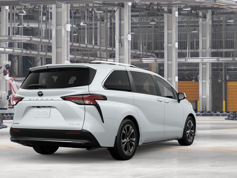 New 2026 Toyota Sienna Platinum AWD/4WD image 11