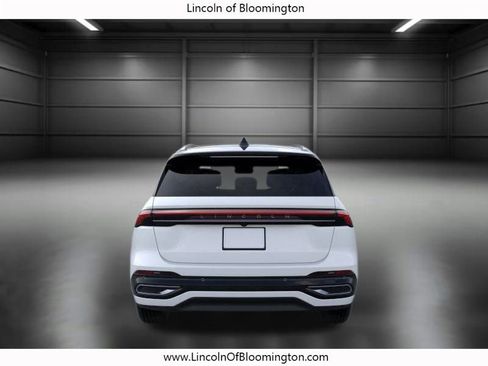 New 2026 Lincoln Nautilus Reserve image 7