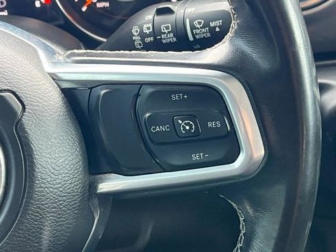 Used 2020 Jeep Wrangler Unlimited Sahara image 21