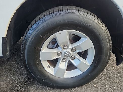 Used 2022 RAM 1500 Classic SLT w/ Trailer & Traction Group image 9