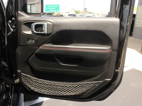 Used 2020 Jeep Gladiator Rubicon AWD/4WD image 23