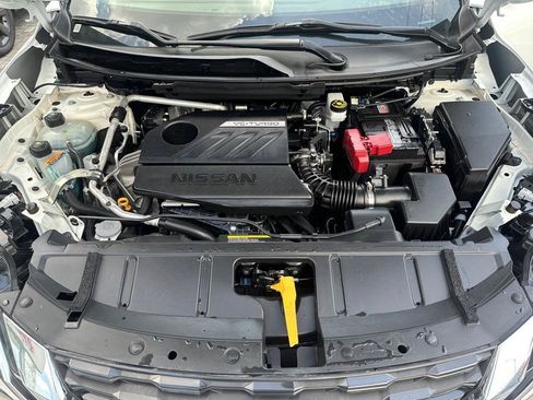 Used 2023 Nissan Rogue S AWD/4WD image 30
