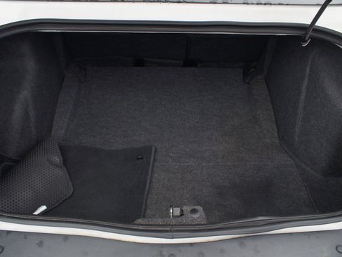 Used 2010 Dodge Challenger R/T image 13