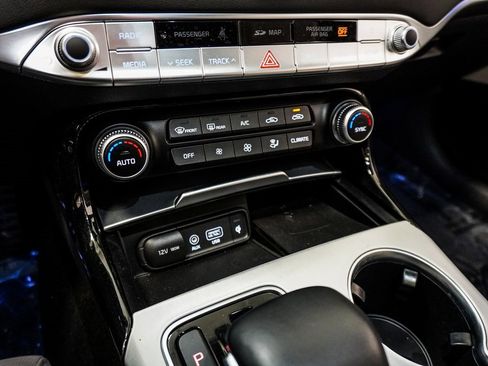 Used 2019 Kia Stinger GT2 image 32