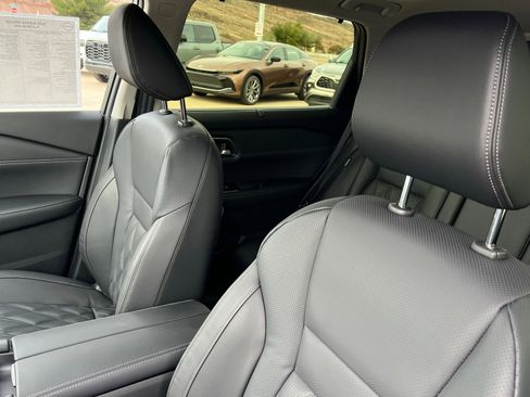 New 2026 Nissan Rogue Platinum image 16