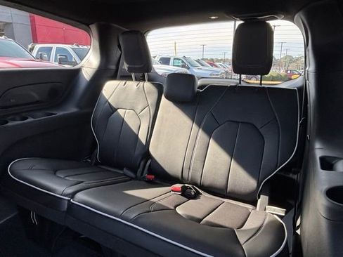 New 2026 Chrysler Pacifica Limited w/ S Appearance Package image 16