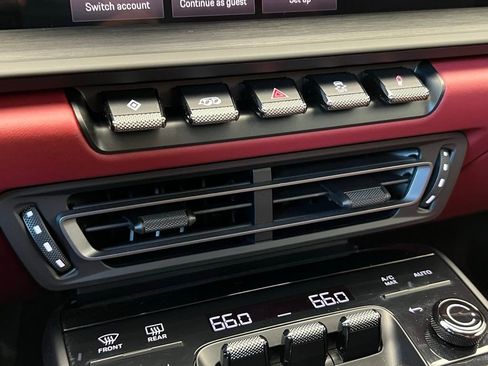 Used 2024 Porsche 911 Targa 4S image 12