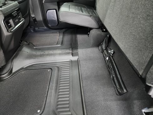 Used 2022 GMC Sierra 1500 AT4X image 44