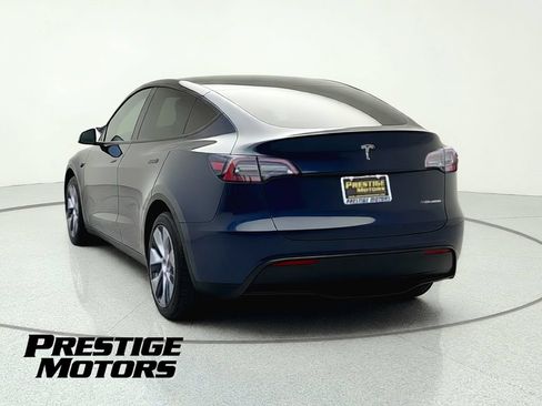 Used 2023 Tesla Model Y Long Range AWD/4WD image 6
