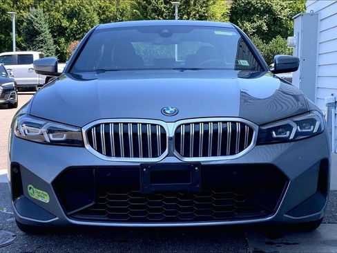 Used 2023 BMW 330e xDrive w/ M Sport Package AWD/4WD image 10