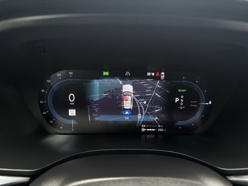 Used 2024 Volvo XC60 T8 Plus w/ Climate Package image 11