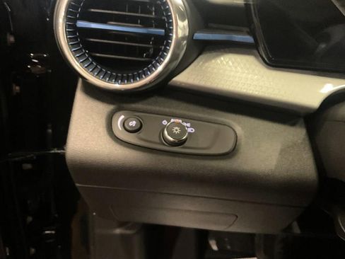 New 2026 Chevrolet Trax LT w/ LT Convenience Package image 22