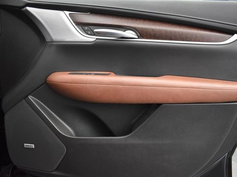 Certified 2024 Cadillac XT5 Premium Luxury w/ LPO, Floor Liner Package image 32