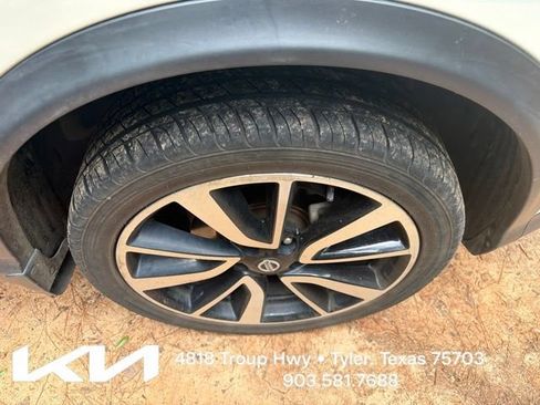 Used 2018 Nissan Rogue Sport SL w/ SL Premium Package FWD image 14