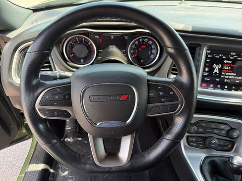 Used 2022 Dodge Challenger R/T Scat Pack RWD image 13