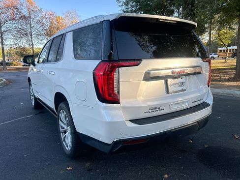 Used 2022 GMC Yukon Denali w/ Denali Premium Package image 7