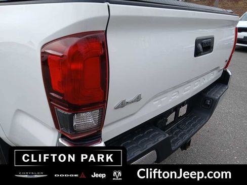 Used 2019 Toyota Tacoma SR5 image 8